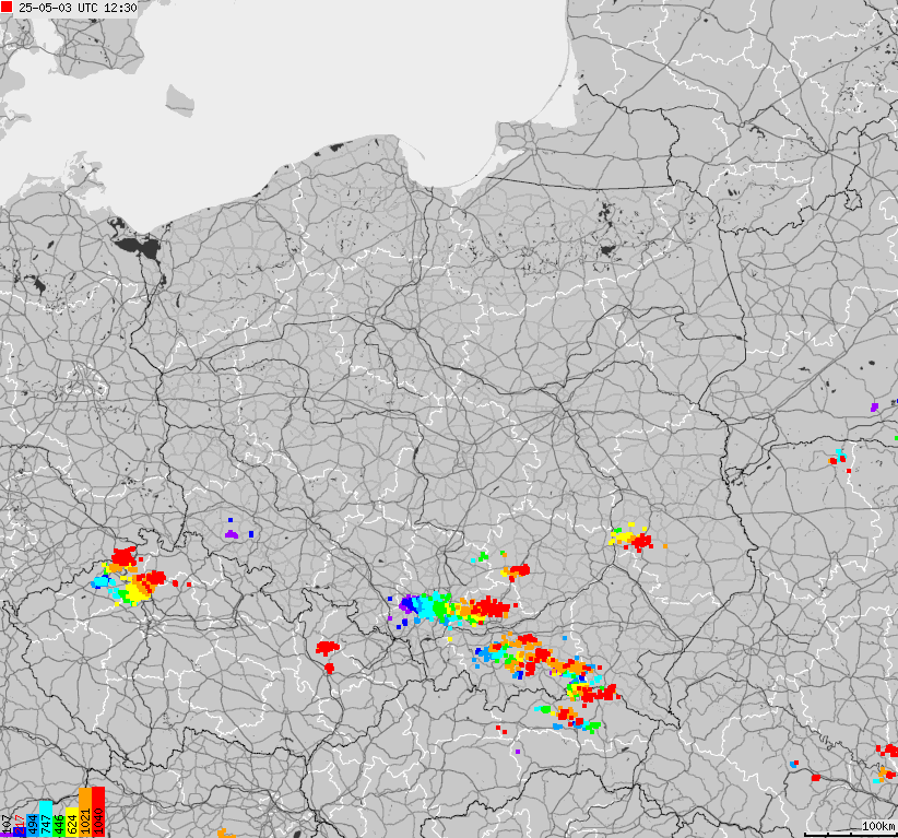 Mapa wyładowań atmosferycznych na obszarze Polski