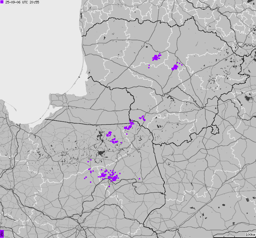 Mapa wyładowań atmosferycznych na obszarze Polski