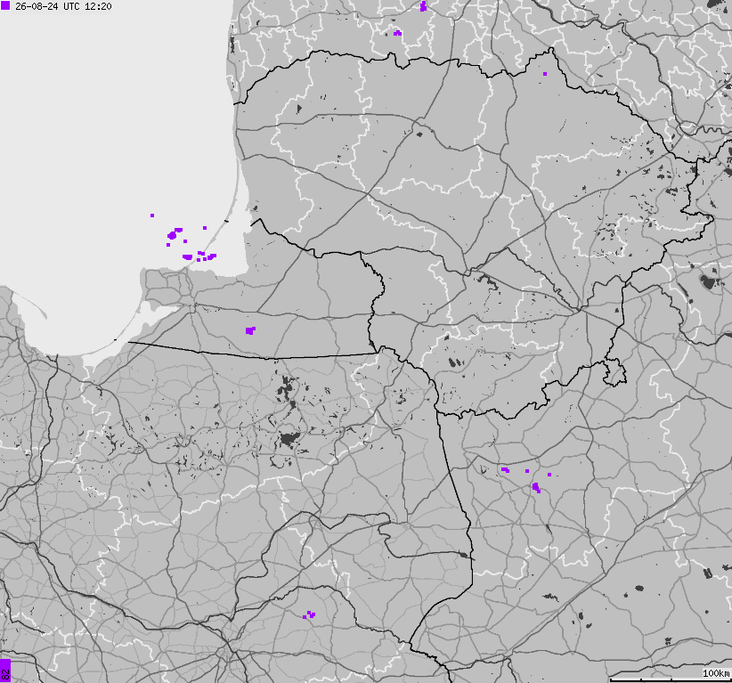 Mapa wyładowań atmosferycznych na obszarze Polski