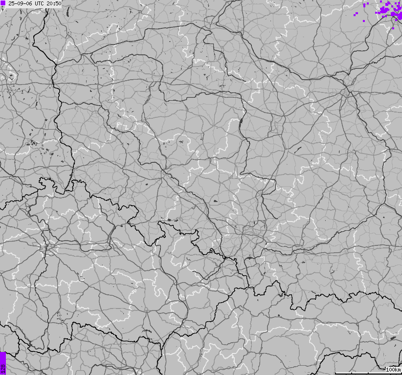 Mapa wyładowań atmosferycznych na obszarze Polski