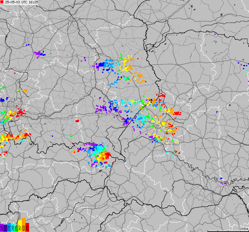 Mapa wyładowań atmosferycznych na obszarze Polski