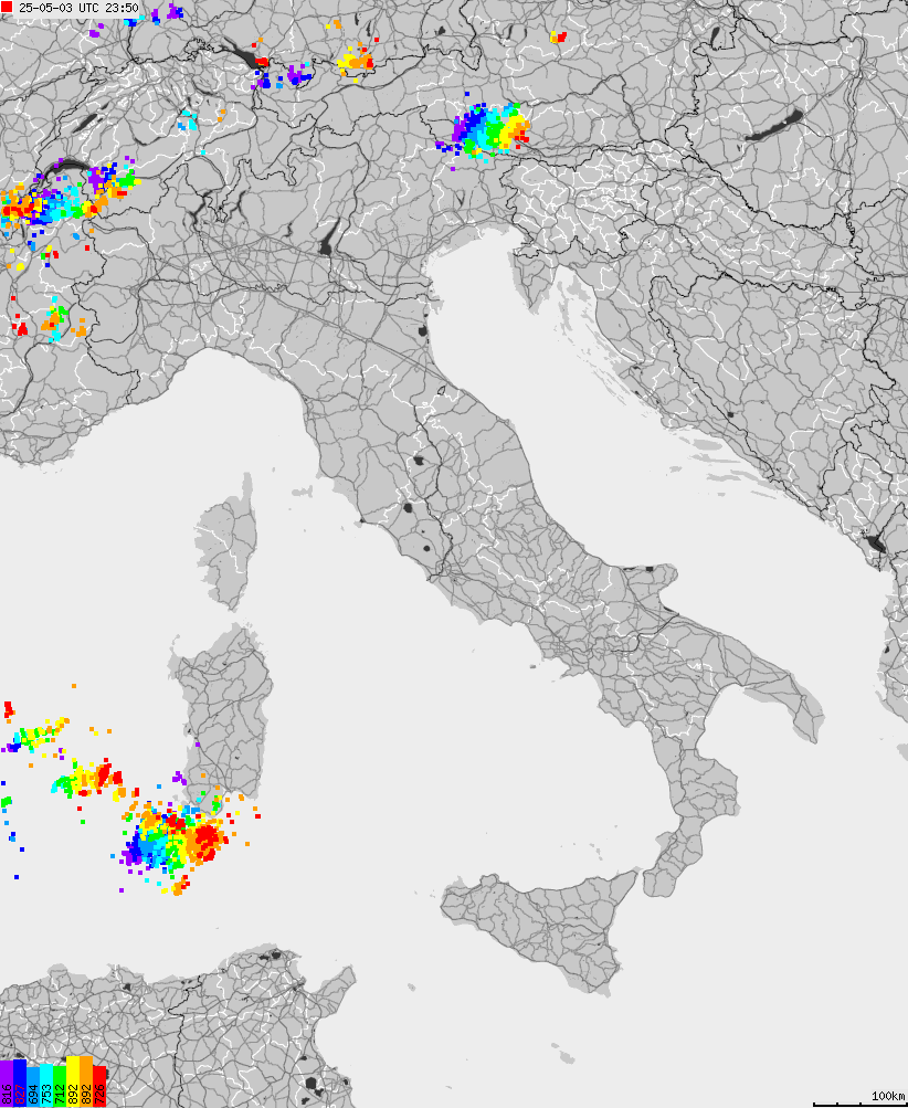 Mapa wyładowań atmosferycznych na obszarze Włoch