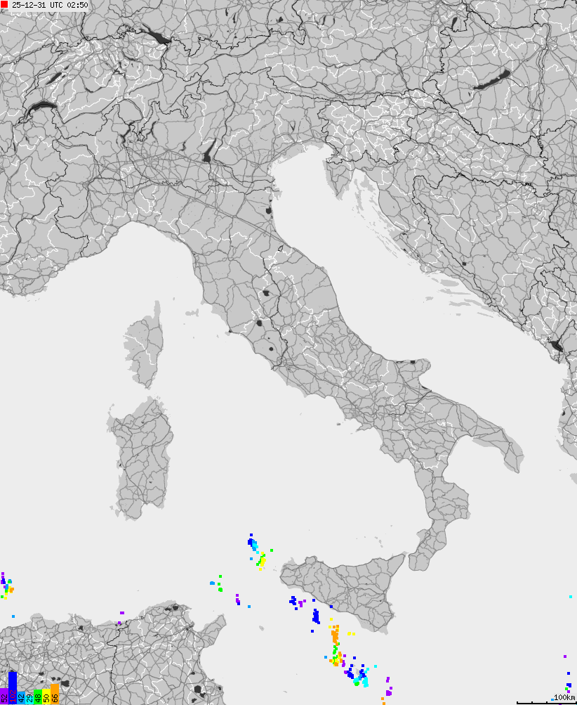 Mapa wyładowań atmosferycznych na obszarze Włoch