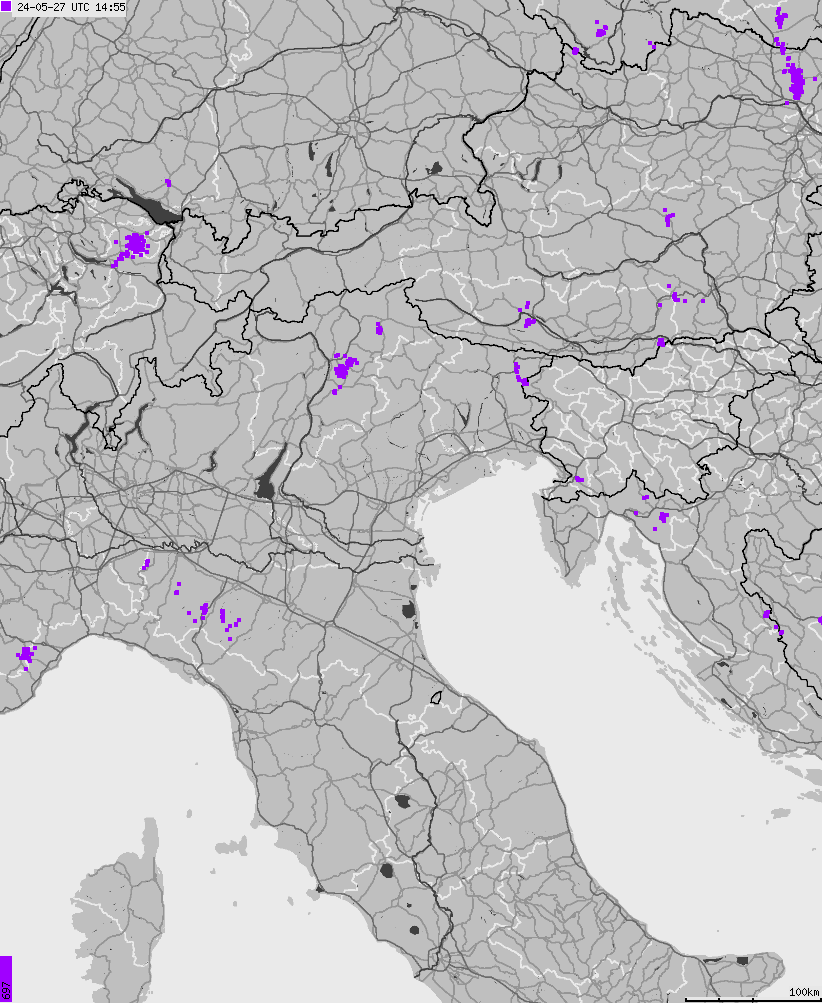 Mapa wyładowań atmosferycznych na obszarze Włoch