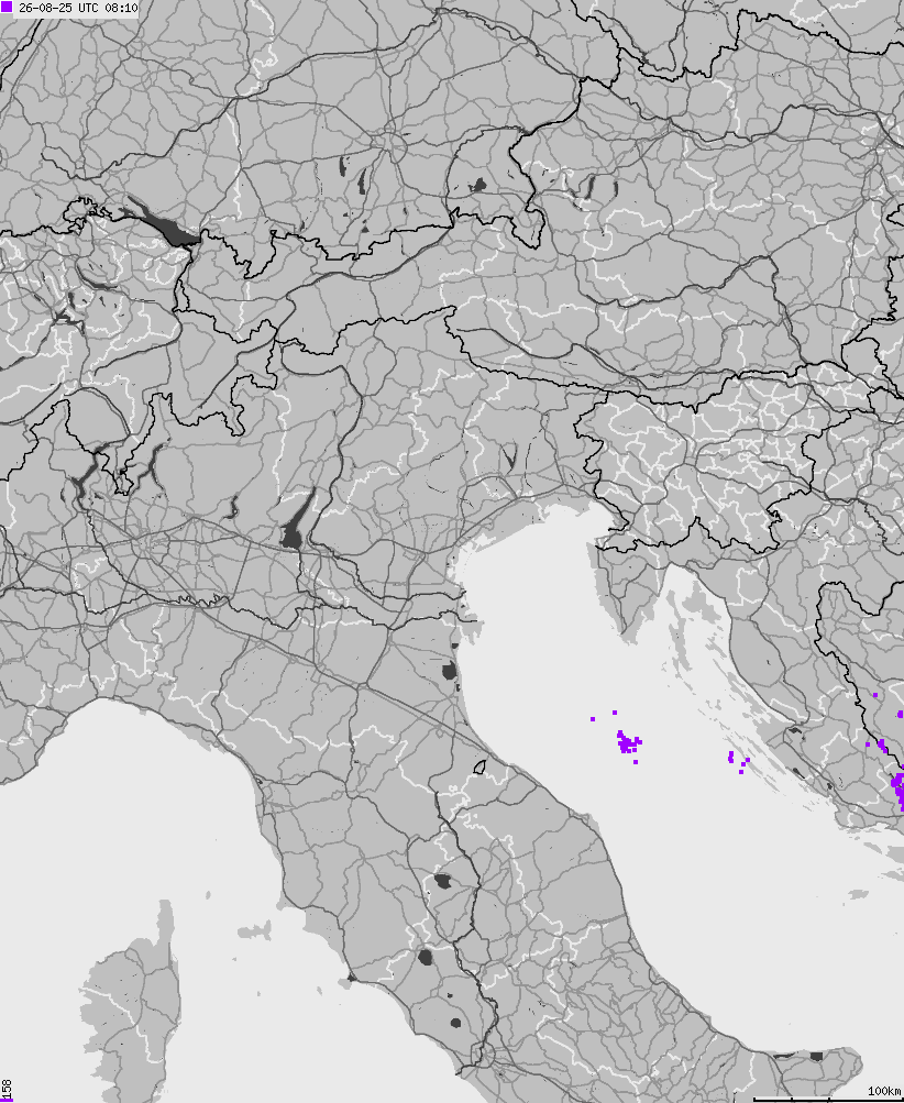 Mapa wyładowań atmosferycznych na obszarze Włoch