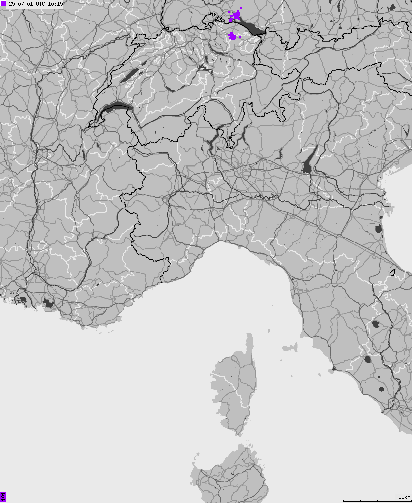 Mapa wyładowań atmosferycznych na obszarze Włoch