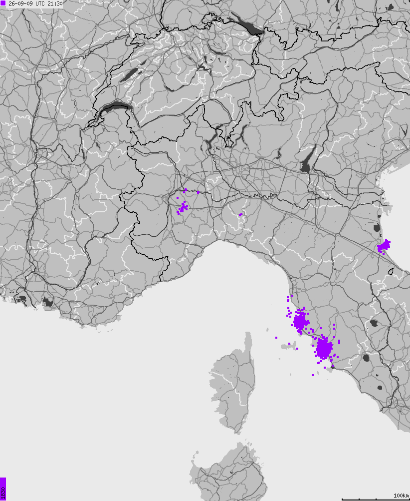 Mapa wyładowań atmosferycznych na obszarze Włoch