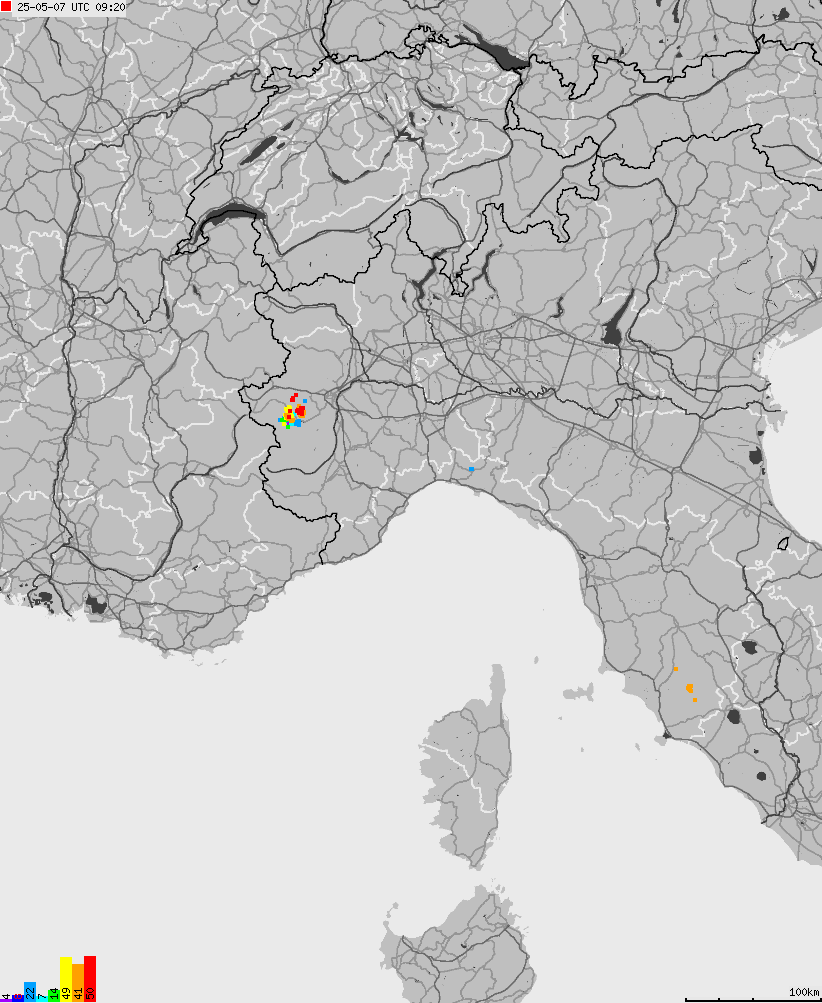 Mapa wyładowań atmosferycznych na obszarze Włoch