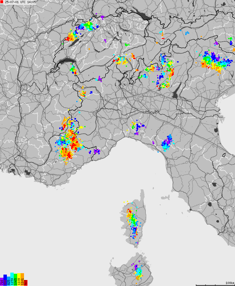 Mapa wyładowań atmosferycznych na obszarze Włoch