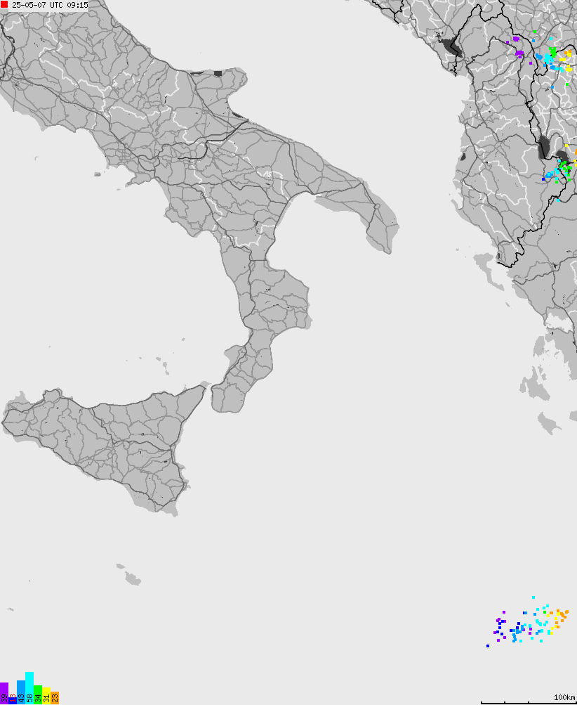 Mapa wyładowań atmosferycznych na obszarze Włoch