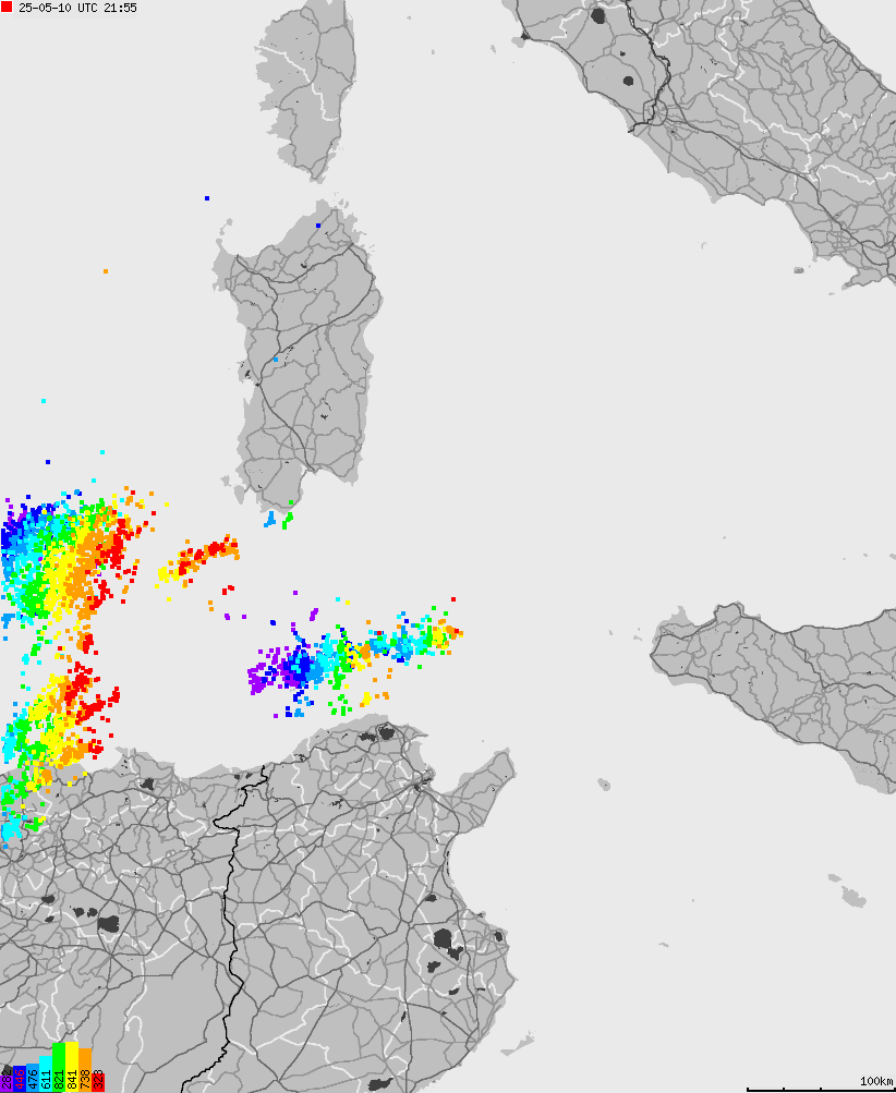Mapa wyładowań atmosferycznych na obszarze Włoch