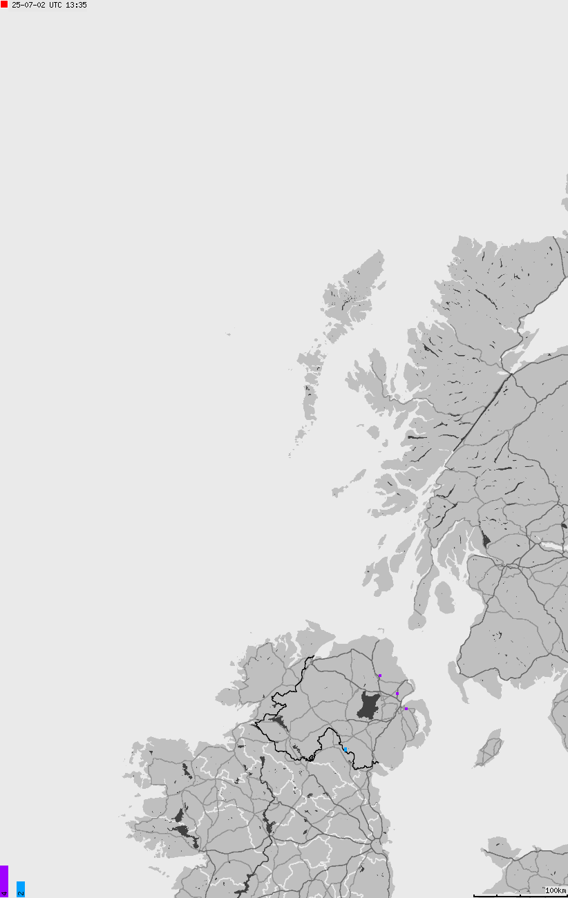 Mapa wyładowań atmosferycznych na obszarze Wysp Brytyjskich