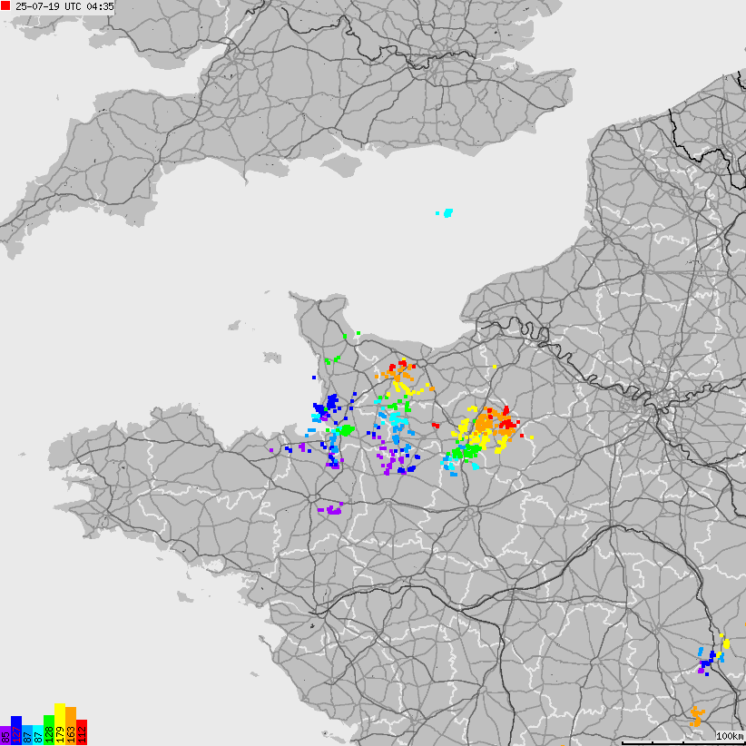 Mapa wyładowań atmosferycznych Francji